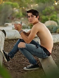 Helix Studios darling, Matthew Keading, gives his fans